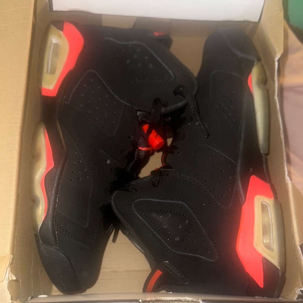 Jordan Kids Sneakers - Black and Red